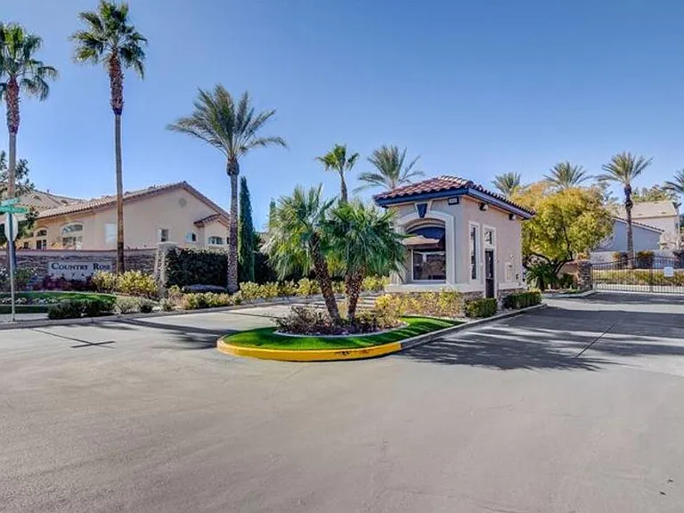 2237 Timber Rose Dr — Photo 44
