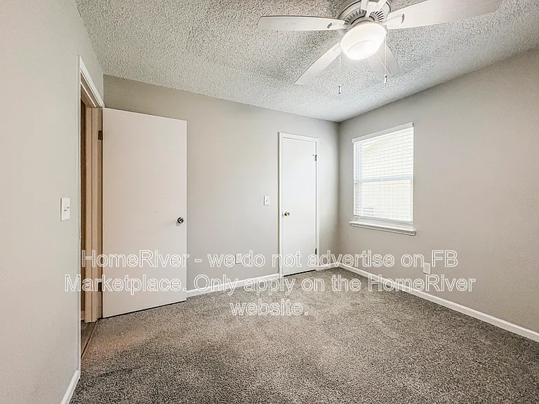 7966 Amandas Crossing Dr E — Photo 15