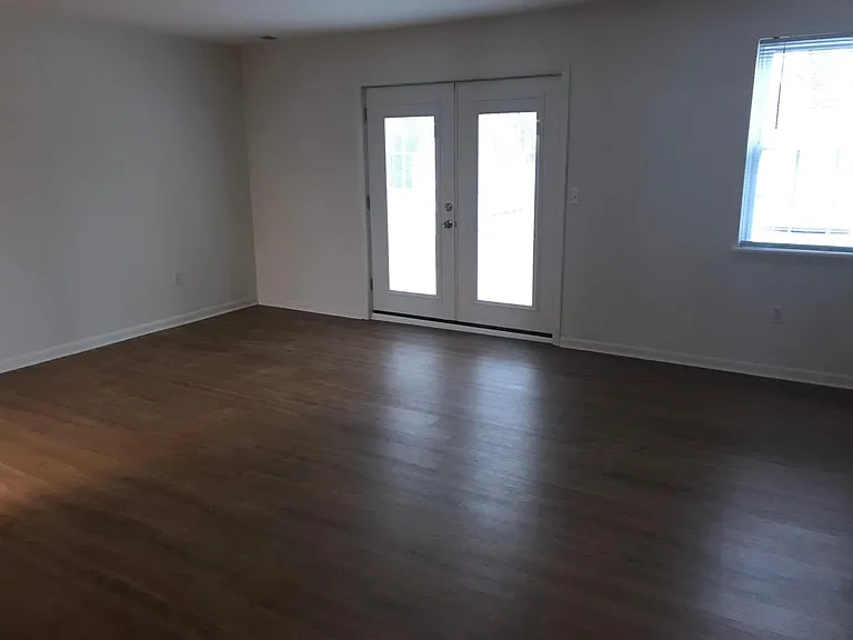 29595 Dutchmans Ln — Photo 4