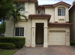 11581 NW 68th Ter, Doral, FL 33178