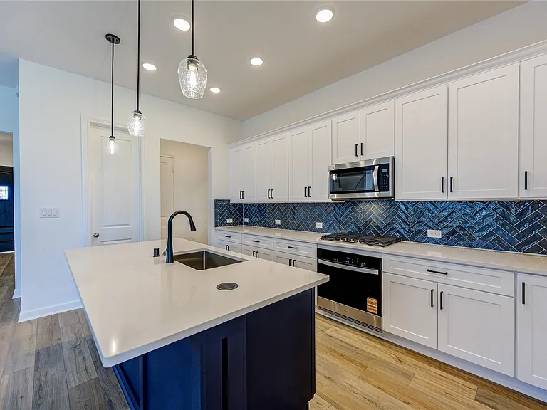 25326 Loch Doon Dr — Photo 11
