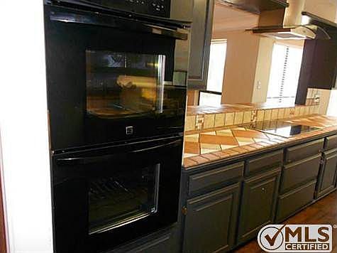 3rd image of 6703 Saint John Ct