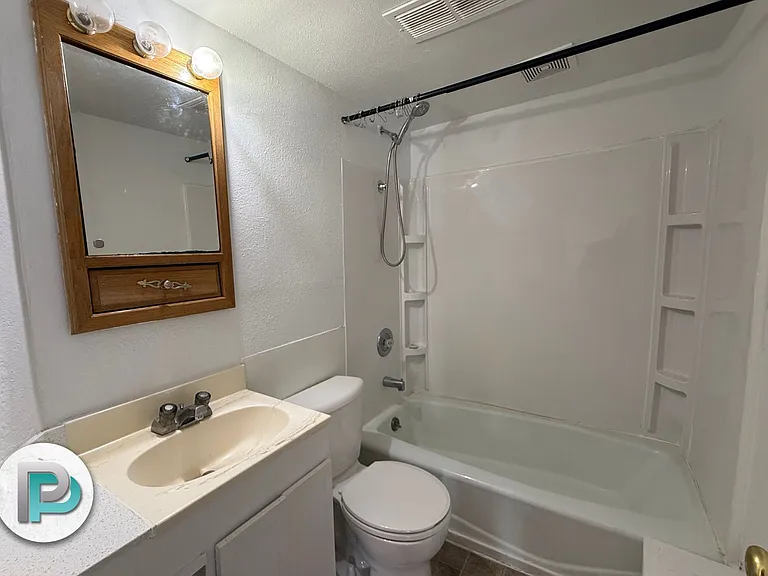 5288 Shore Dr — Photo 12