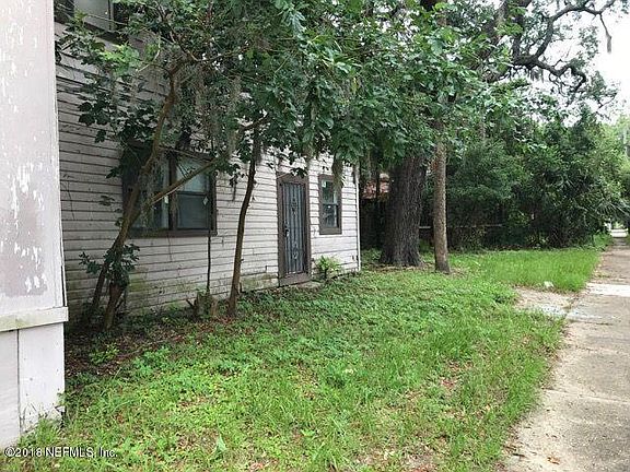 2nd image of 4568 Pearl St