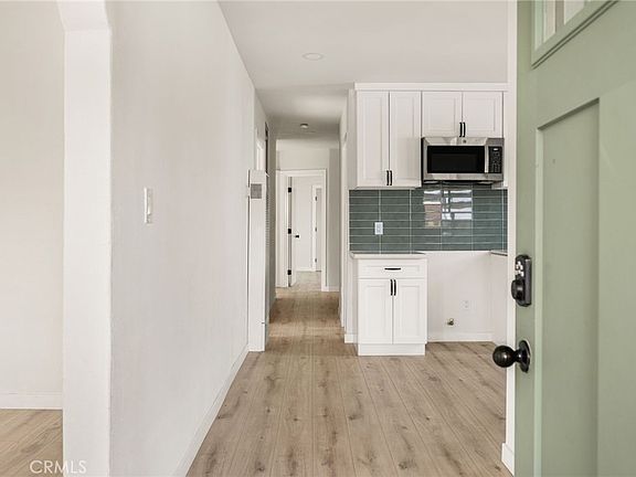 4th image of 1428 W 89th St