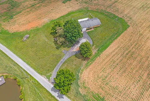 3561 Pickering Rd Photo 1