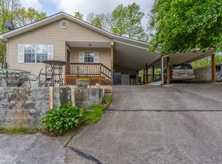 4029 Village Dr, Cohutta, GA 30710