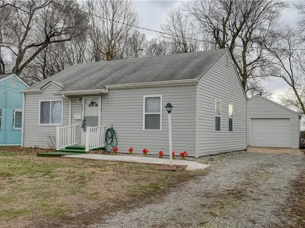 523 E Nettleton Ave, Independence, MO 64050