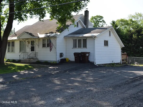 34 Hackett Street, Selkirk, NY 12158