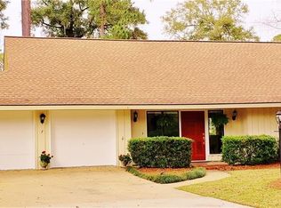 7 Lachlan Ln, Savannah, GA 31411