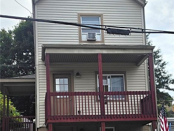 2nd image of 828 8th St
