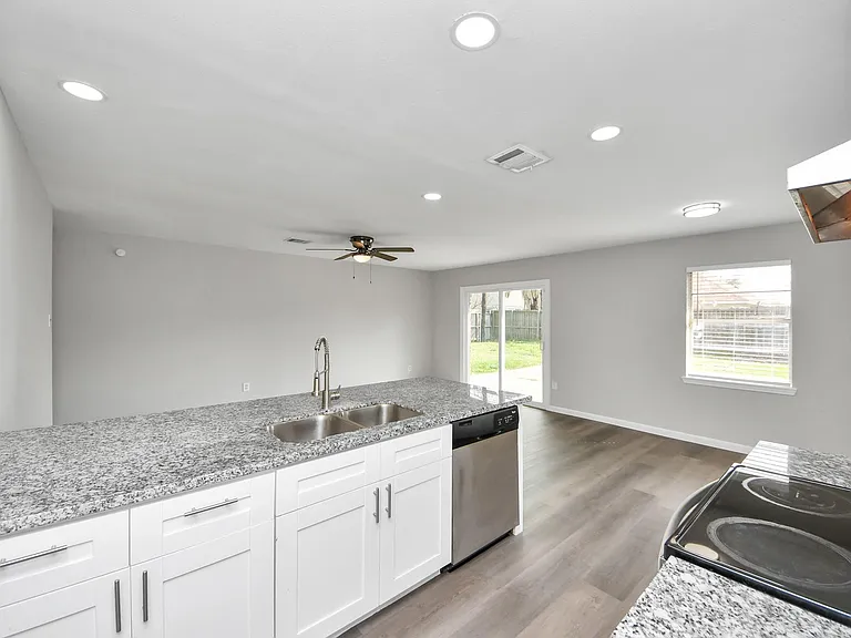 4114 Fairgreen Ln — Photo 20