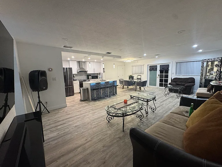 3510 SW 122nd Ave — Photo 8