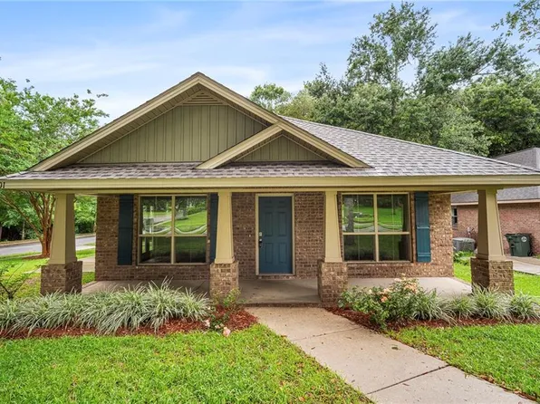 501 Charing Cross St, Fairhope, AL 36532
