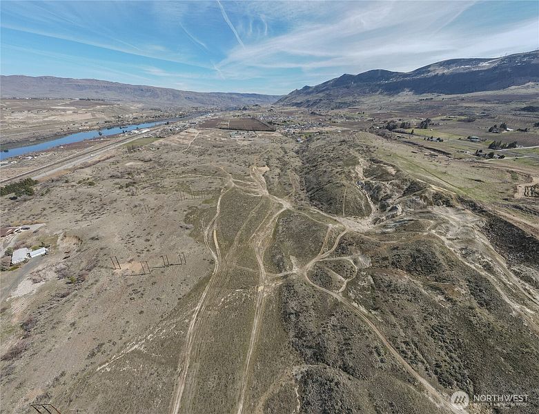 4th image of 3420 W Malaga Road