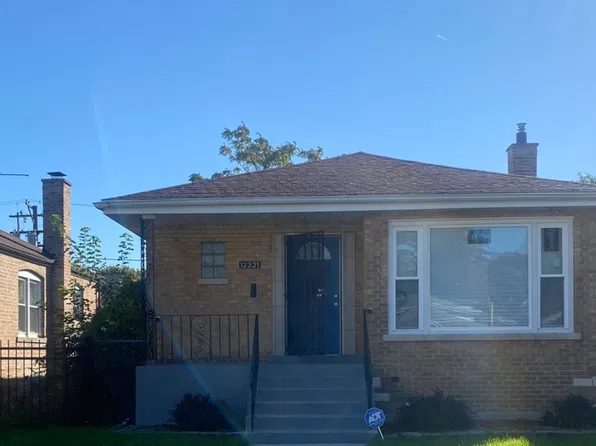 12321 S Green St, Calumet Park, IL 60827