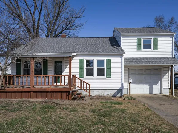 1714 W Chestnut St, Marion, IL 62959