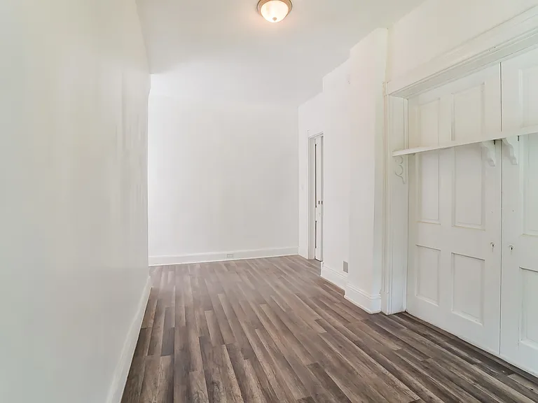 1768 Williams Ave — Photo 12