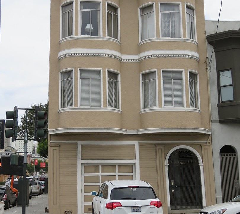 1st image of 3054A Octavia St