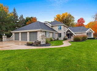 133 Pine Ct, Appleton, WI 54914