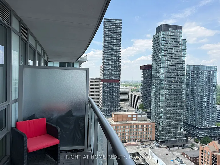 98 Lillian St #2913 — Photo 31