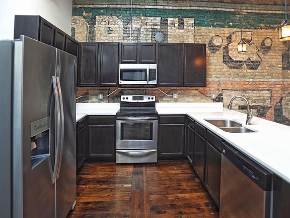 4th image of 1141 S Washington Ave #B