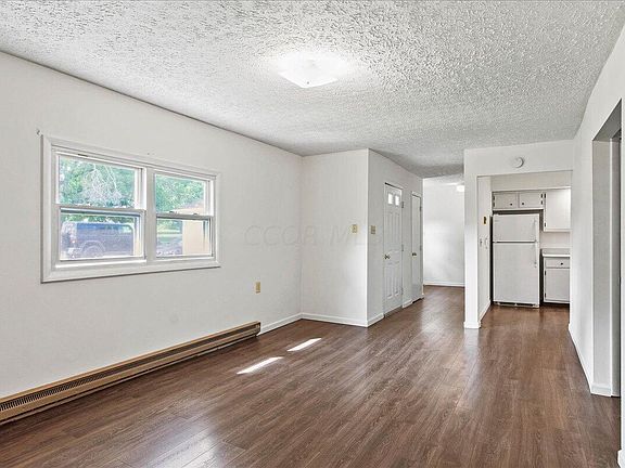 5th image of 72 Railroad St