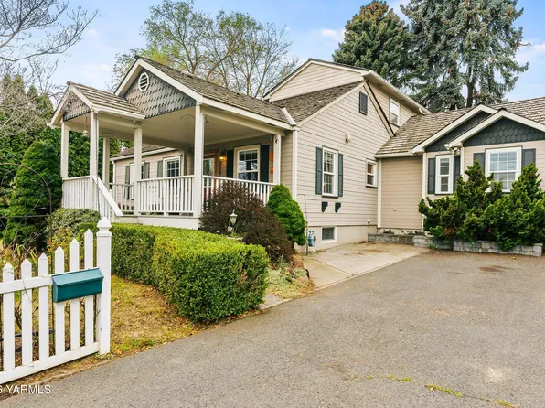 702 S 30th Ave, Yakima, WA 98902