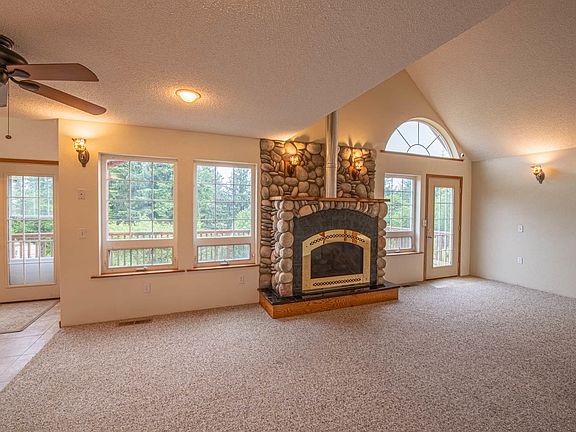 5th image of 1480 NE Yaquina Heights Dr