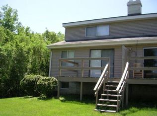 3278 Valley Ridge Dr, Eagan, MN 55121