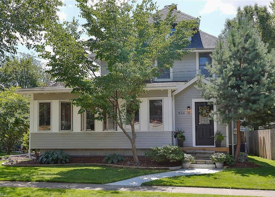 1st image of 934 Jefferson Ave