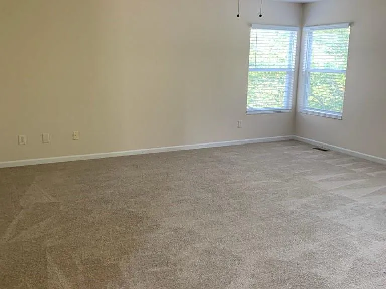 9653 Cloveridge Dr — Photo 7