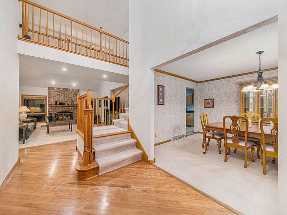 2nd image of 225 Lynwood Dr