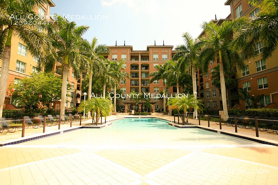 1st image of 2825 Palm Beach Blvd APT 102