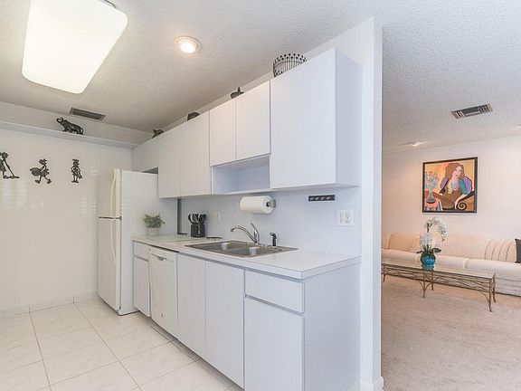 4th image of 14619 Lucy Dr