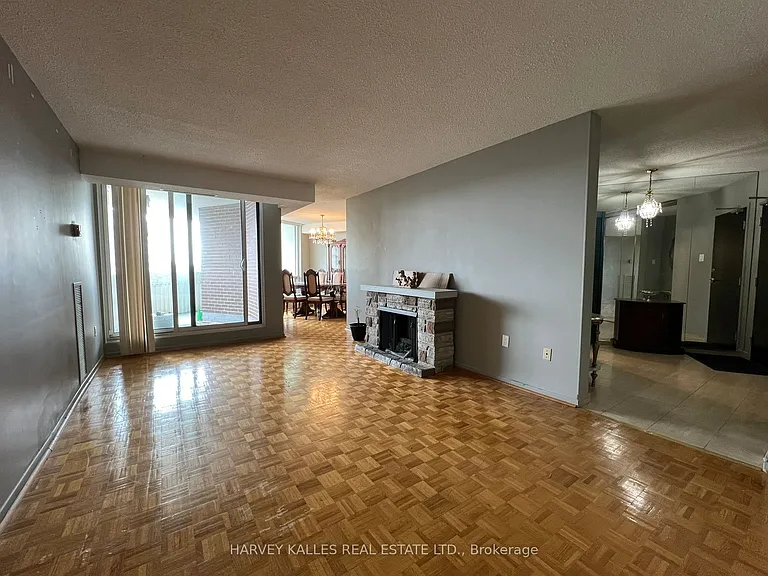 150 Neptune Dr #704 — Photo 11
