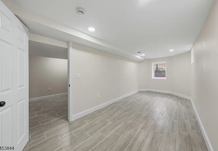 136 Elm St #1 — Photo 11