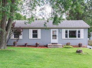 602 Mohican Trl, Lake In The Hills, IL 60156