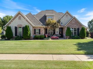 2800 W Langmead Dr, Rogers, AR 72758