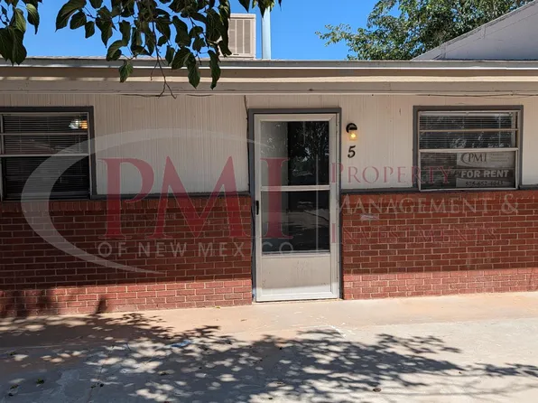 2000 Desert Drive #7