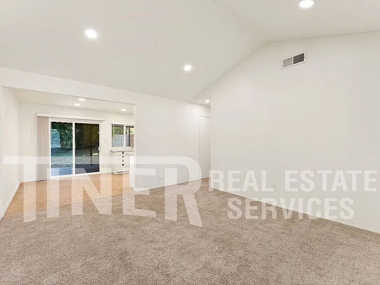 8912 Lanier Way — Photo 9
