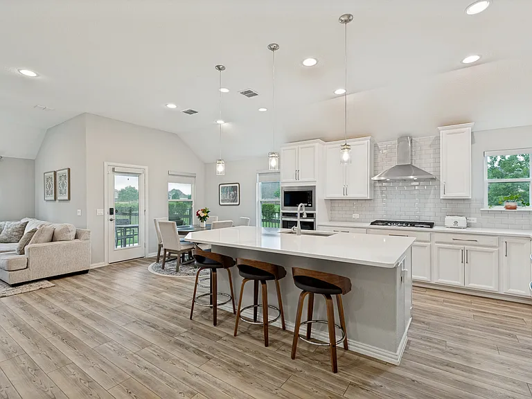 3125 Moldboard Dr — Photo 12