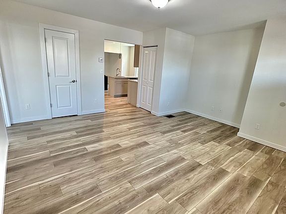 2nd image of 26 Cedar St Floor 1