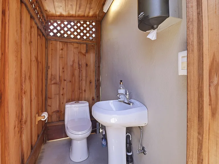 148 Cedar St — Photo 53
