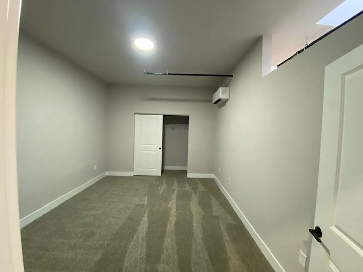 133-137 E Philadelphia Street — Photo 2