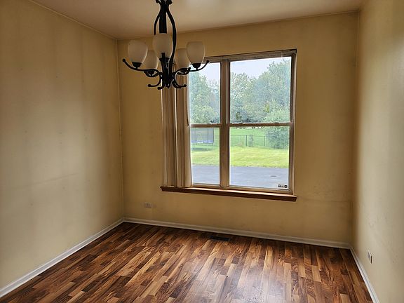 3rd image of 3326 W Savanna Ln