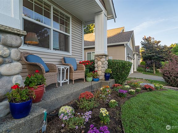 3rd image of 3130 6th Avenue NW