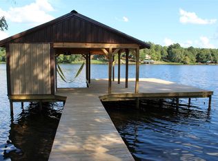 1285 S Lake Dr, Gladewater, TX 75647