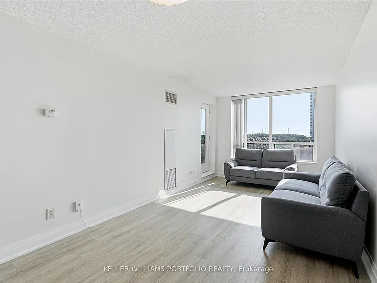 48 Suncrest Blvd #607 — Photo 16