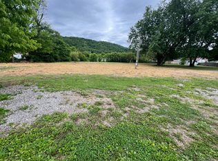 100 Shawnee St, Bainbridge, OH 45612